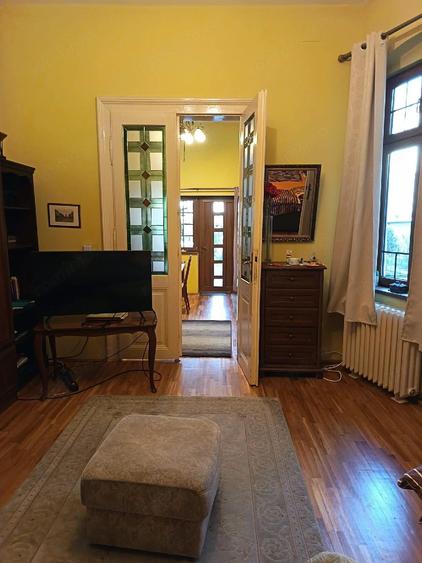 Casă cu 5 camere cu Teren 553 Mp în Bălcescu