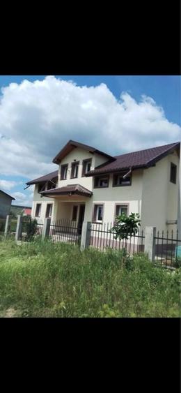 Casă cu 3 camere cu Teren 500 Mp în Exterior Vest