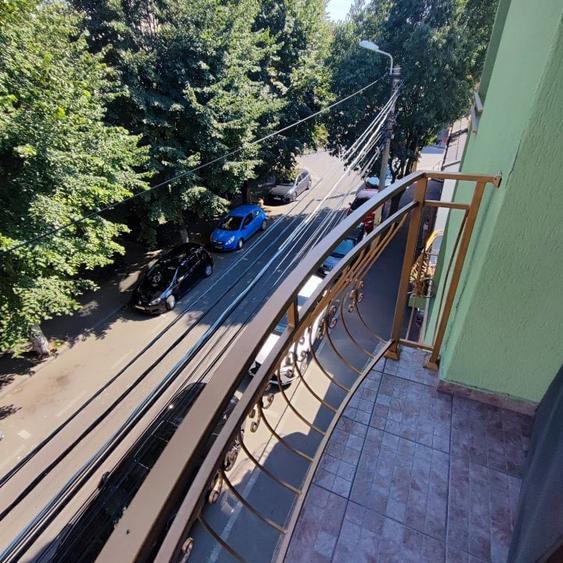 Apartament cu 2 camere, mobilat în Faleza Nord
