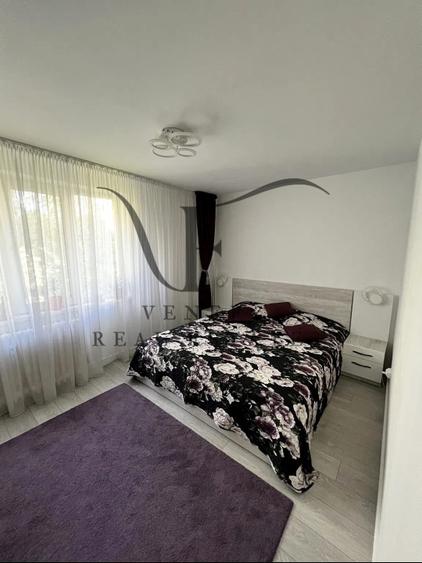 Apartament cu 3 camere decomandat în Obor