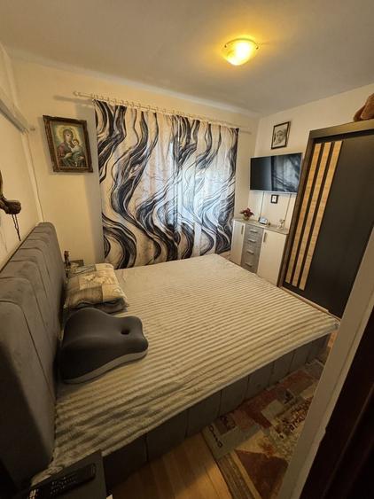 Apartament cu 2 camere decomandat, mobilat în Poarta 6
