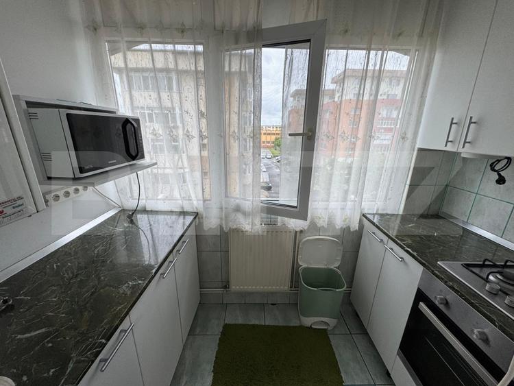 Apartament cu 2 camere decomandat, mobilat în 1 Mai