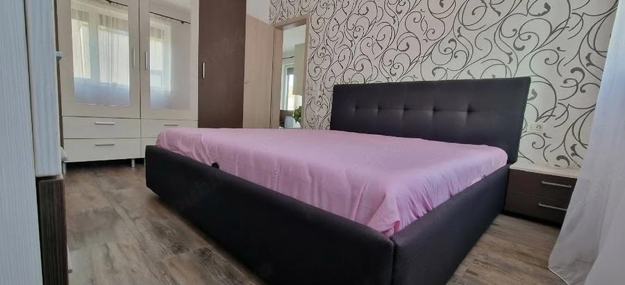 Apartament cu 3 camere decomandat în Dumbrăvița