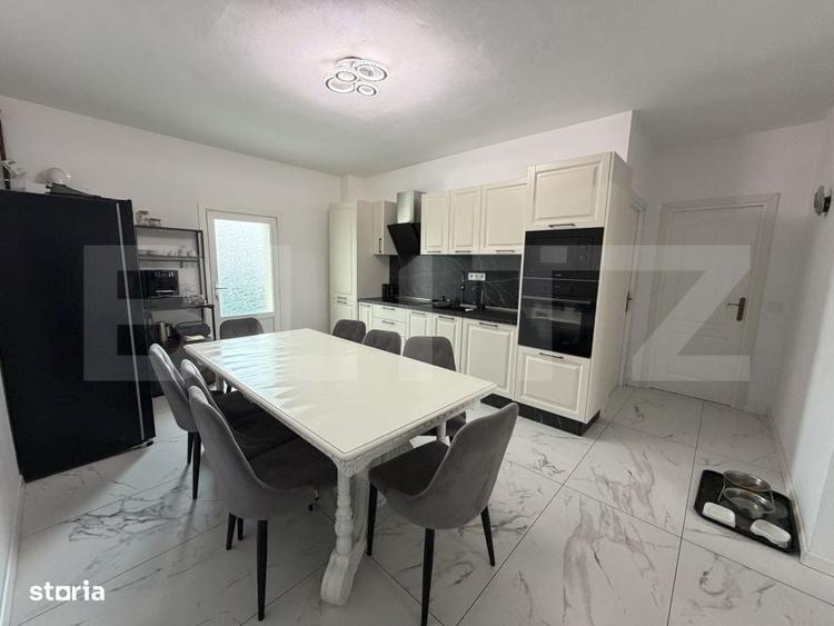 Apartament cu 3 camere decomandat în Crișeni