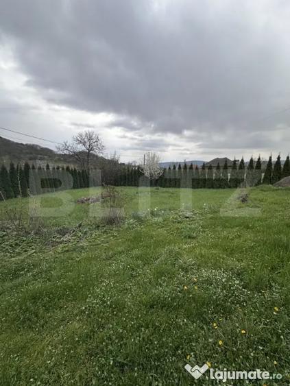 Casă cu 3 camere cu Teren 2900 Mp în Dej