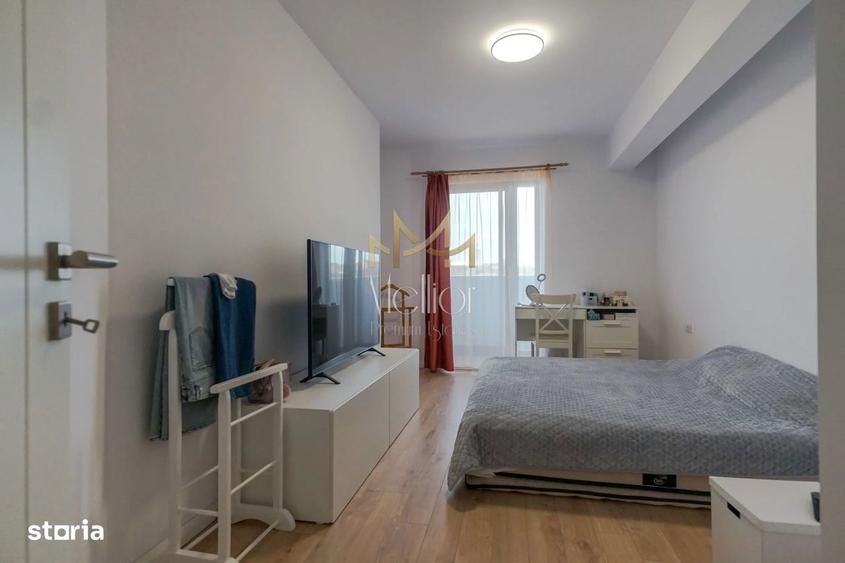 Apartament cu 4 camere semidecomandat, mobilat în Zorilor