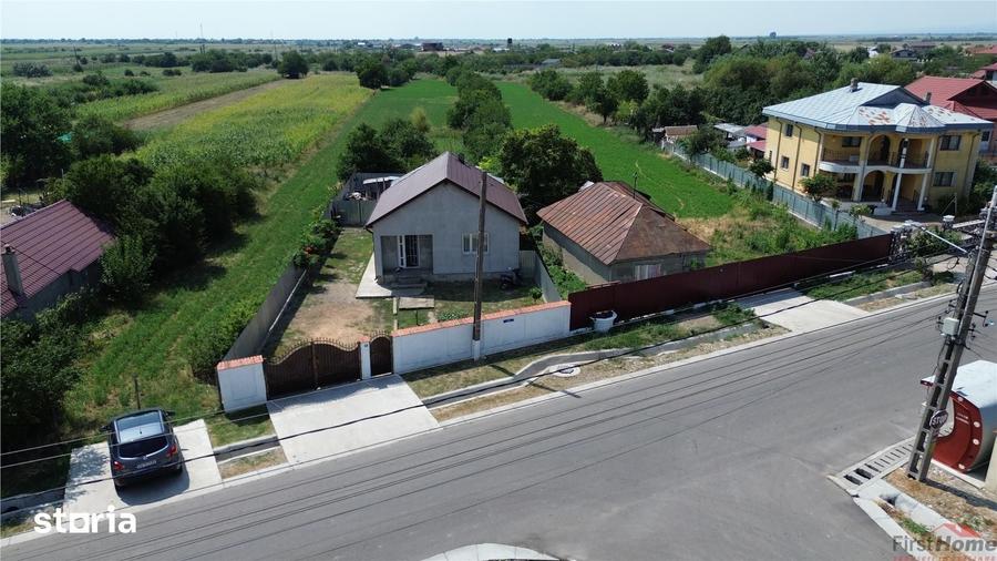 Teren de 4699 mp, în Milcovul