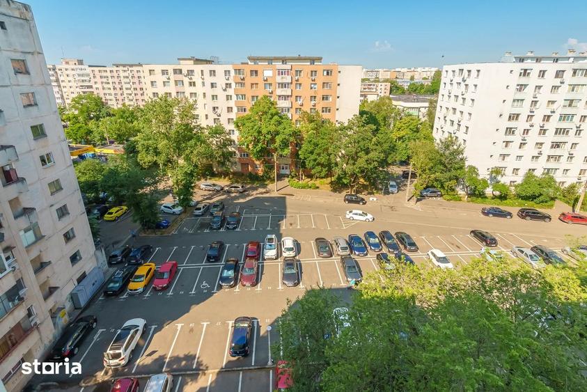 Apartament cu 3 camere decomandat în Rahova
