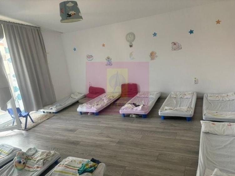 Casă individuală cu 10 camere cu Canalizare în Drumul Sării
