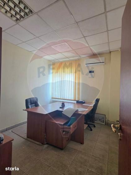Spațiu comercial, de 120 mp, în Central