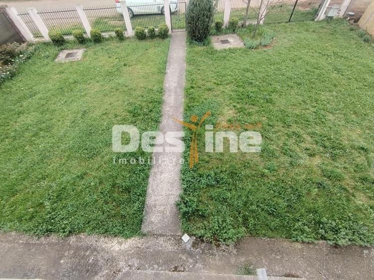 Casă individuală cu 4 camere cu Canalizare în Central