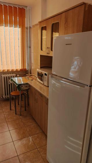 Apartament cu 2 camere semidecomandat în Drumul Taberei