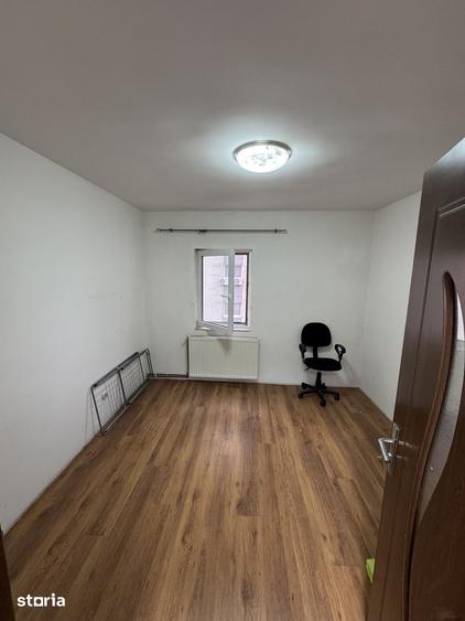 Apartament cu 2 camere decomandat în Micro 16
