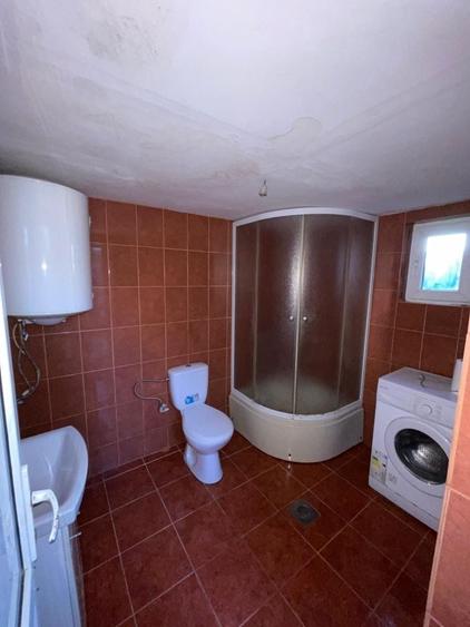 Casă cu 4 camere în Șimian