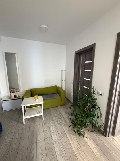 Apartament cu 2 camere decomandat în Florești
