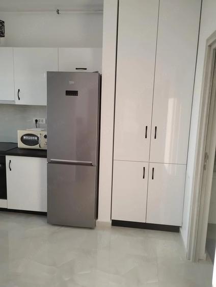 Apartament cu 2 camere semidecomandat în Adea