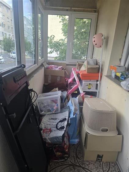 Apartament cu 3 camere decomandat, mobilat în Central