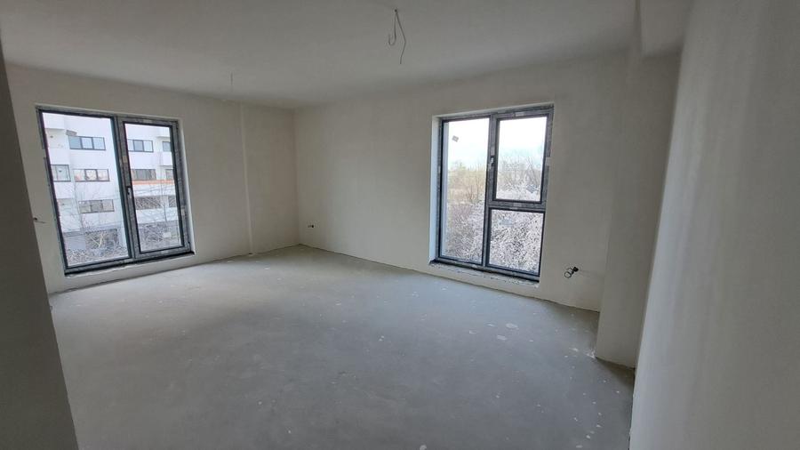 Apartament cu 3 camere decomandat în Jiului