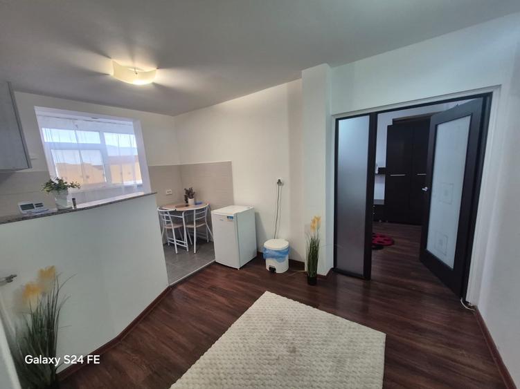 Apartament cu 2 camere decomandat în Precista