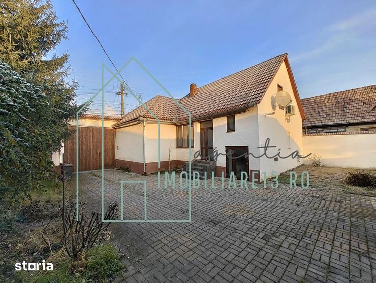 Casă cu 3 camere cu Teren 1600 Mp în Central