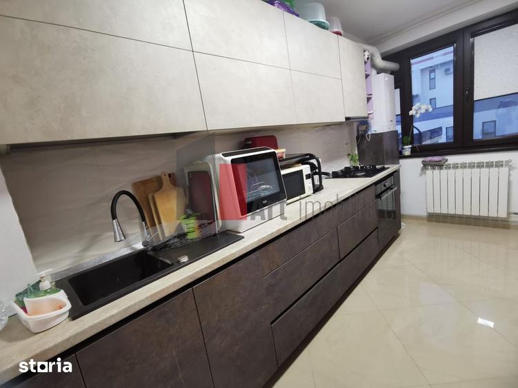 Apartament cu 3 camere semidecomandat, mobilat în Militari