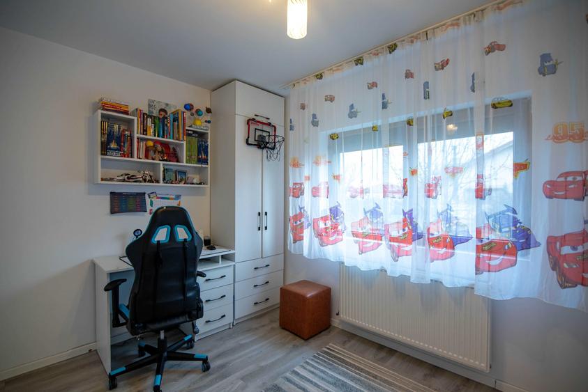 Casă cu 2 camere cu Teren 300 Mp în Moșnița Veche