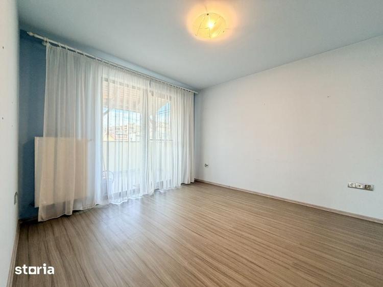 Apartament cu 4 camere în Între Lacuri