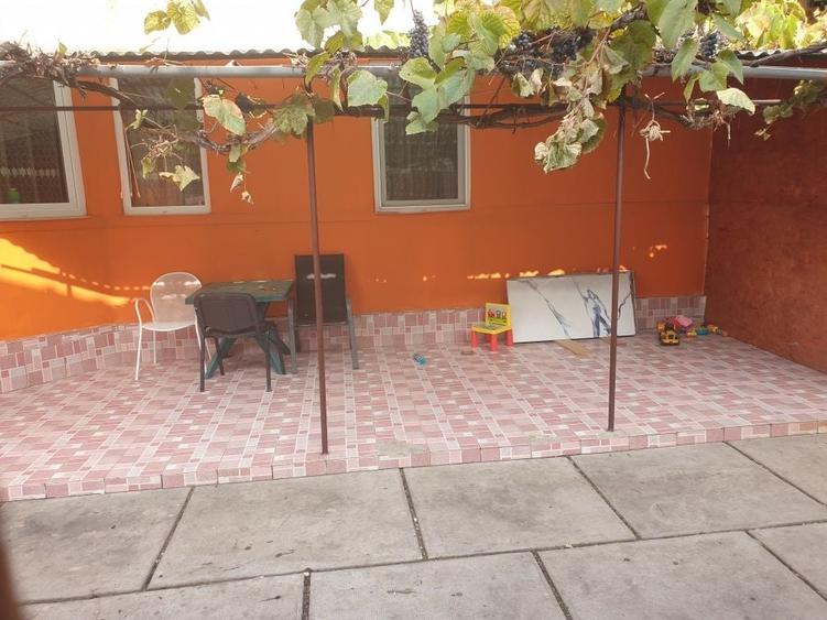 Casă cu 4 camere în Gurba