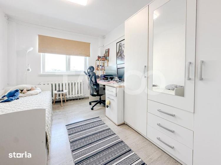 Apartament cu 4 camere decomandat, mobilat în Bulgaria