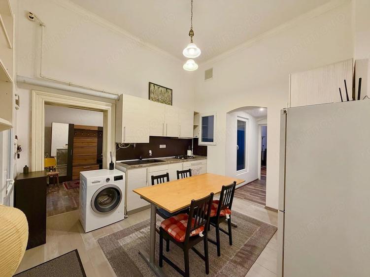 Apartament cu 3 camere decomandat în Sinaia
