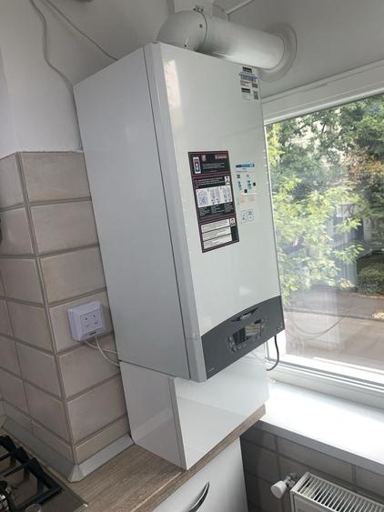 Apartament cu 3 camere semidecomandat în Ultracentral