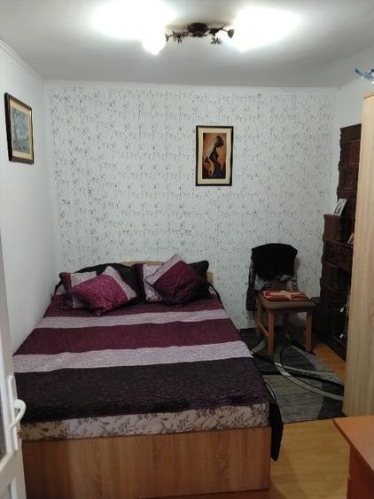 Casă cu 5 camere cu Teren 1200 Mp în Dobrosloveni