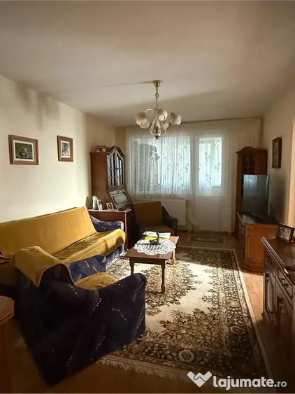 Apartament cu 3 camere decomandat în Ultracentral
