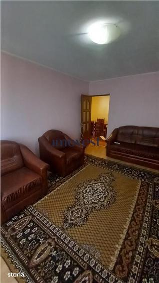 Apartament cu 3 camere în Micro 15