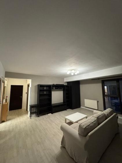 Apartament cu 2 camere decomandat în Roșu