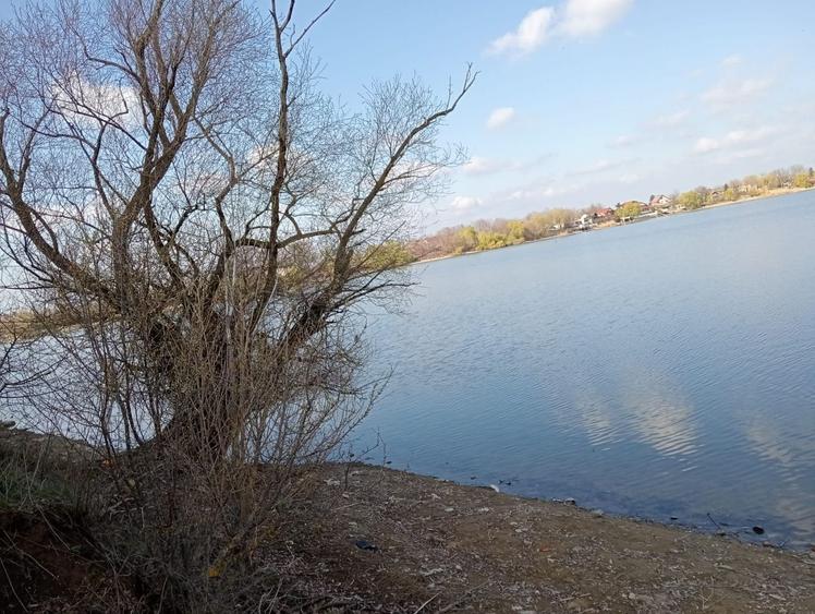 Teren intravilan de 4635 mp, în Central