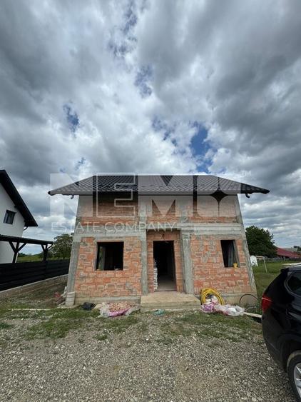 Casă individuală cu 4 camere cu Canalizare în Fălticeni