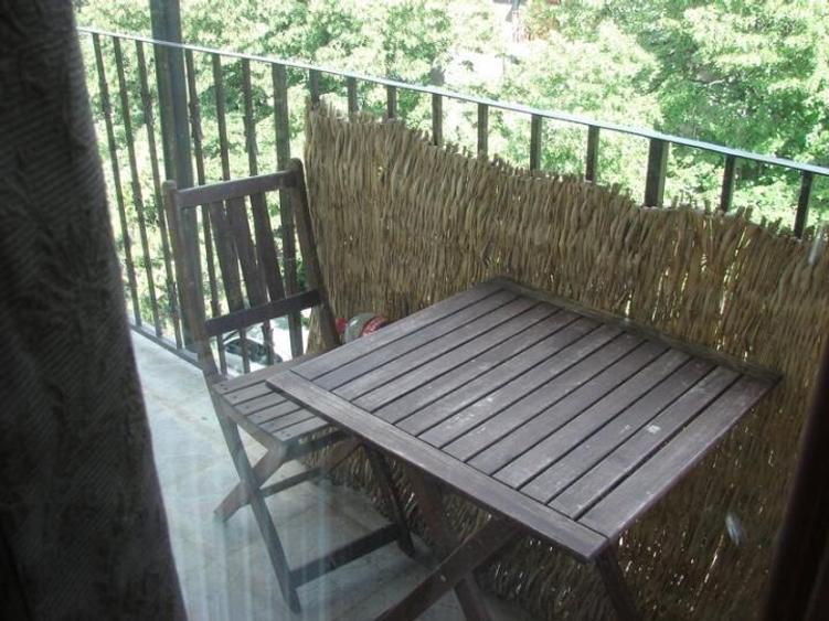 Apartament cu 2 camere decomandat în Domenii