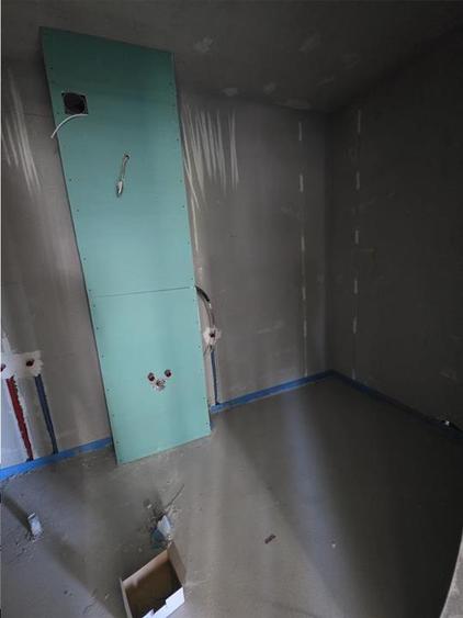 Apartament cu 3 camere semidecomandat în Mărăști
