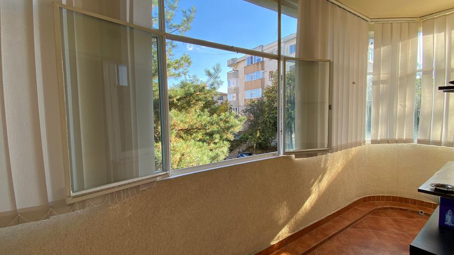 Apartament cu 3 camere decomandat în Găvana 3