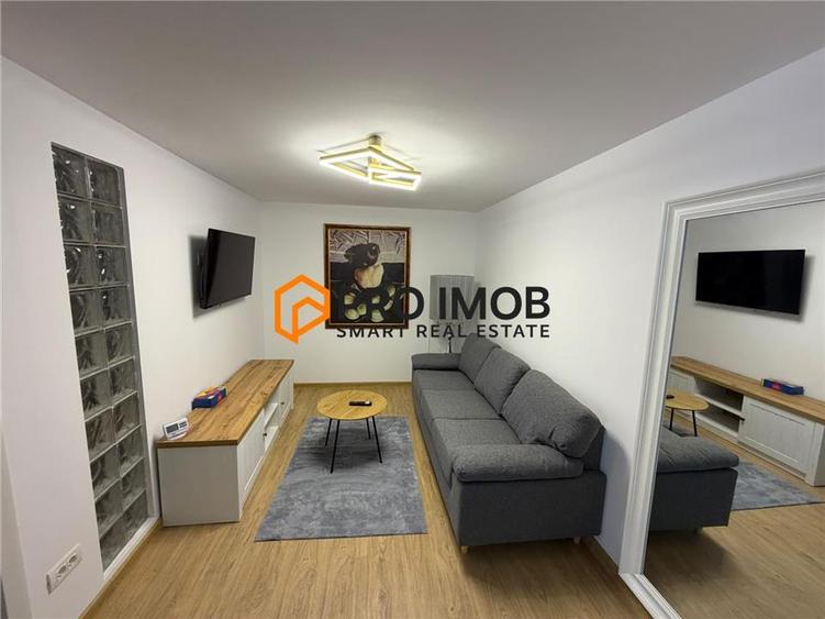 Apartament cu 2 camere decomandat, mobilat în Broșteni