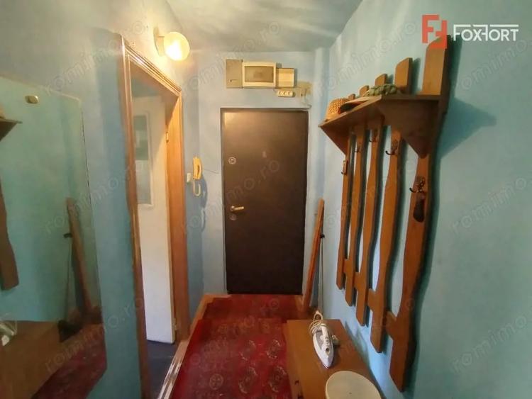 Apartament cu 2 camere semidecomandat în Dâmbovița