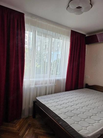 Garsonieră decomandată în Soarelui