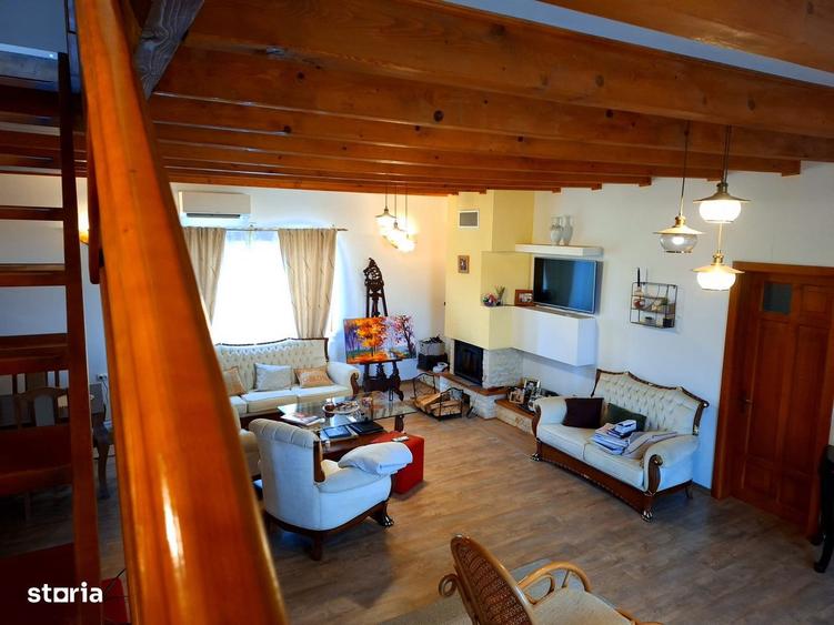 Casă cu 4 camere cu Teren 1009 Mp în Mărăcineni