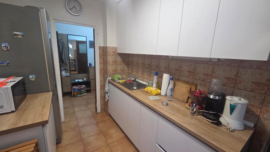 Apartament cu 3 camere decomandat în Ozana