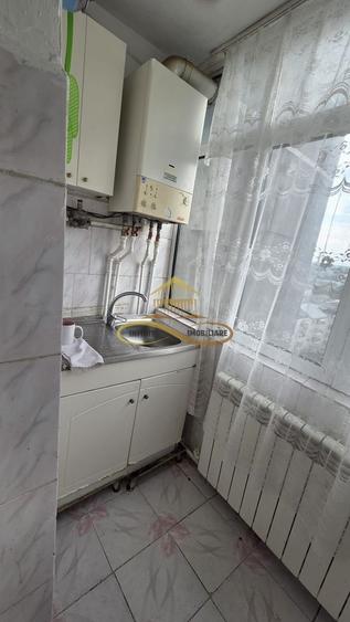Apartament cu 3 camere decomandat în Milcov
