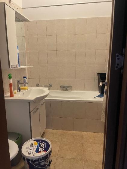 Apartament cu 3 camere decomandat, mobilat în Universitate