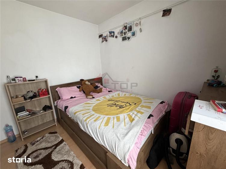 Apartament cu 2 camere decomandat în Nicolina