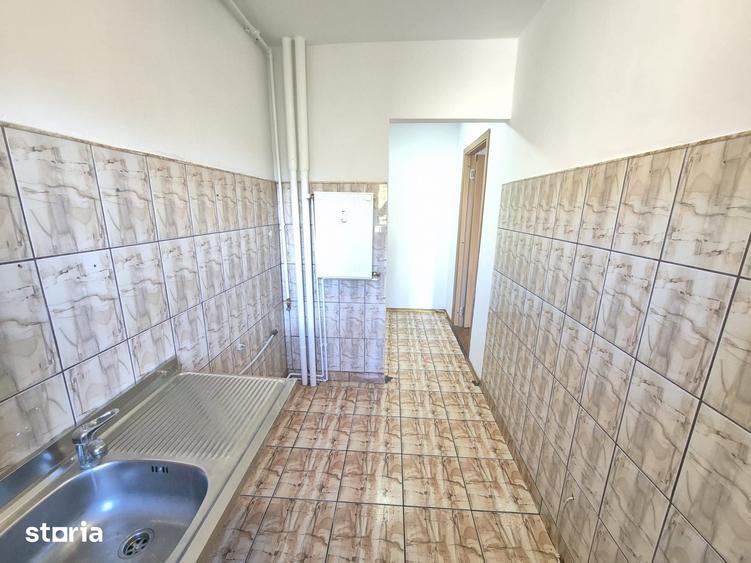 Apartament cu 2 camere semidecomandat în Hărmanului