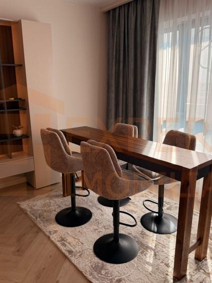 Apartament cu 2 camere decomandat, mobilat în Tomis Nord